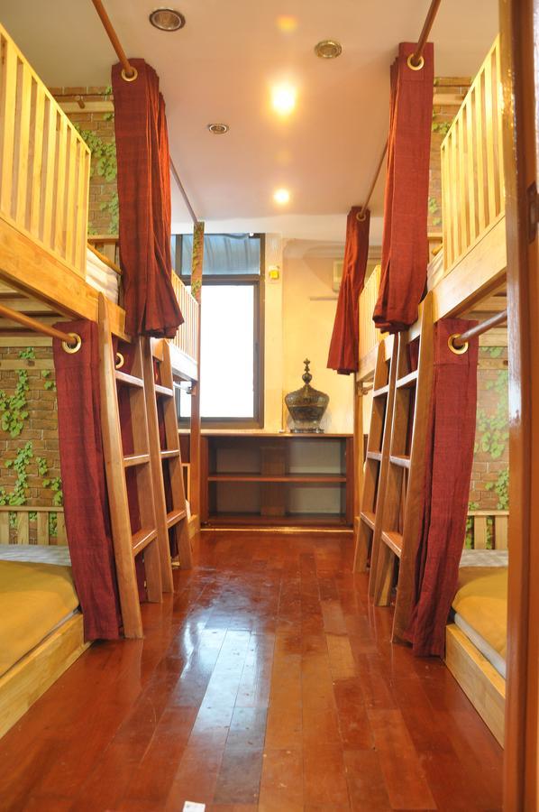 Asian Bliss Myanmar Hostel Янгон Экстерьер фото