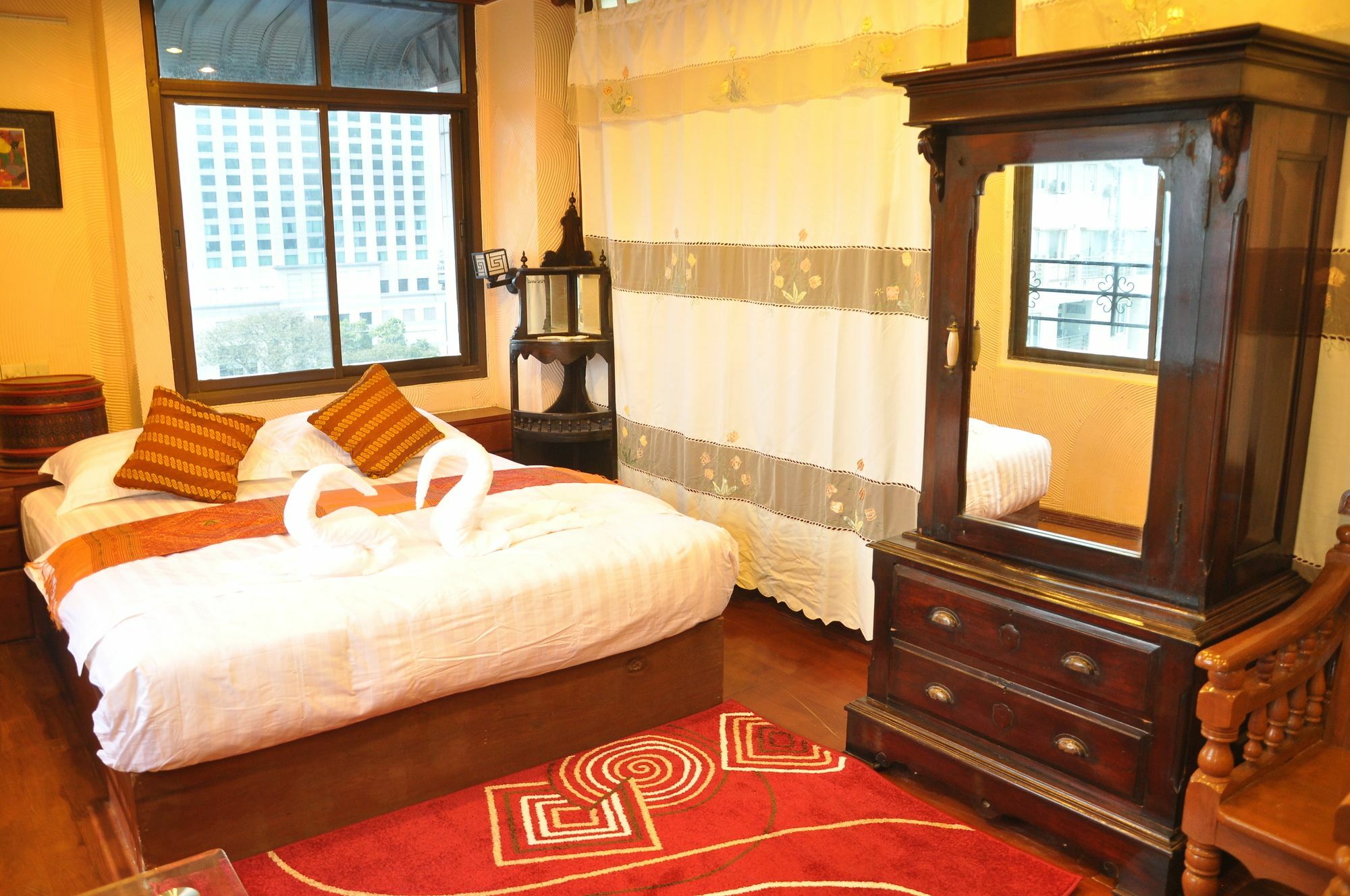 Asian Bliss Myanmar Hostel Янгон Экстерьер фото